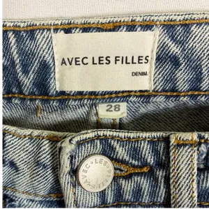 Avec Les Filles Distressed Utility Cargo Jeans Light Wash Wide Leg Size 28 thumbnail 3