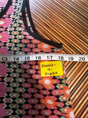 Francesca’s Birdcage Sleeveless Floral Geo Print Tank Top - Black Trim thumbnail 4