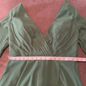 Women’s Green Chiffon Full Length Long Sleeve Dress Corset Back Leg Slit Size 12 thumbnail 10