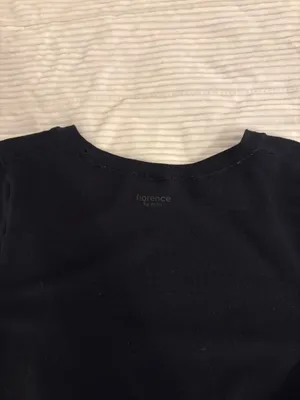 Black tee thumbnail 3