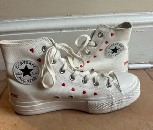 Converse Chuck Taylor Heart Sneakers  thumbnail 1