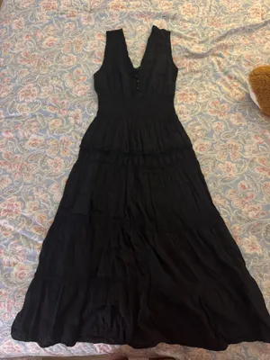 Black Dress thumbnail 1