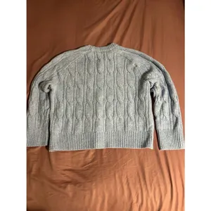 Abercrombie & Fitch Light Blue Cable Knit Crewneck Sweater Size M thumbnail 4