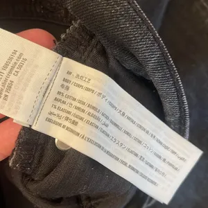 Abercrombie and Fitch, curvy jeans, Black Denim size 25/0 thumbnail 3