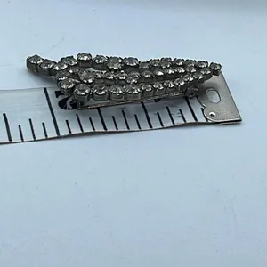 Vintage rhinestone cut glass brooch. thumbnail 5