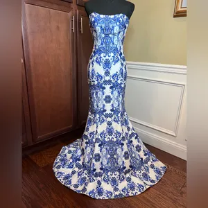 Terani Couture Glamour Strapless Blue&White Porcelain Print Mermaid Gown Formal thumbnail 4