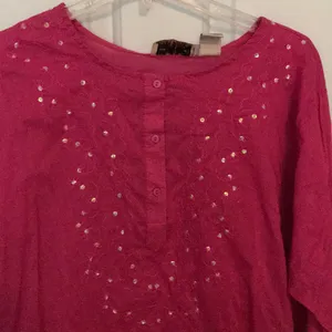 Route 66 Terrific pink sequined boho top! BNWT. Small. thumbnail 2