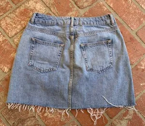 Topshop NWOT Embroidered Jean Skirt Size US 8 thumbnail 2