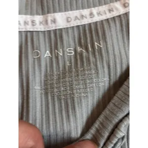 Danskin Lounge Set L Grey Ribbed Short Sleeve Top and Pants Athleisure Co-ord thumbnail 8