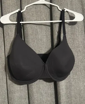 Skims Bra thumbnail 1