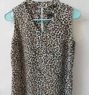Zac & Rachel V-Neck Animal Print Sleeveless Blouse S Mobwife Dopamine Corporate thumbnail 5