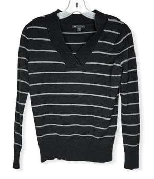 Gap Sweater‎ thumbnail 1