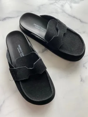 Project Cloud Genuine Suede Cassie Clogs Black Size 7 thumbnail 1