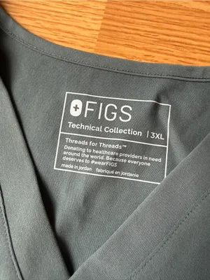 FIGS Catarina Scrub Top in Moss Size 3X thumbnail 5