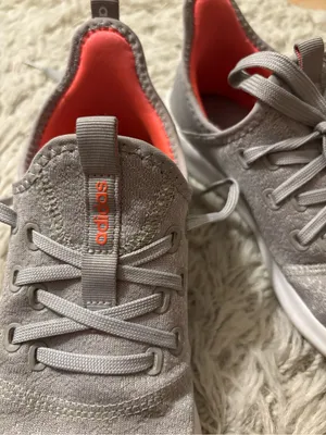 Adidas Cloudfoam Women’s Gray Lightweight Sneakers with Coral Lining Size 6.5 thumbnail 7