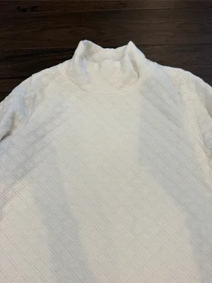 J. Crew Women’s Cream Diamond-Textured Turtleneck Sweater Size Small - C67-060 thumbnail 3