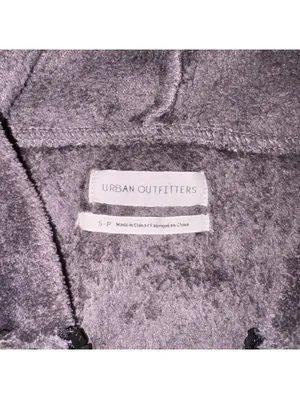 Urban Outfitters Woman’s Small Zip-Up Fuzzy Hoodie 100% Polyester Cozy Casual thumbnail 4