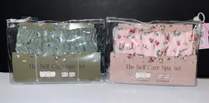 NWT Floral Self Care Spa Set Headband Wristbands Gift Set thumbnail 1