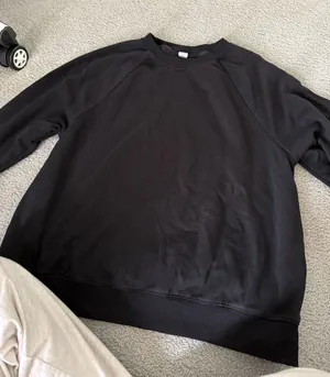 Old Navy Black Crewneck Long Sleeve thumbnail 1