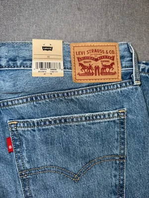Levi’s Low Pro Straight Jeans thumbnail 3