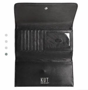 NEW WALLET thumbnail 2