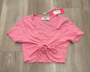Beginning Boutique Pink top thumbnail 1
