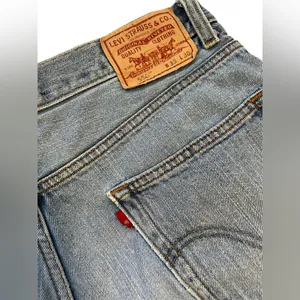 Levi’s Relaxed Fit Light Blue Denim Cutoff Shorts thumbnail 3
