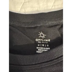Offline by Aerie Cropped‎ long sleeve top size medium thumbnail 6