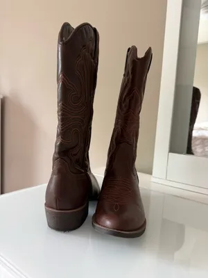 Cowboy boots  thumbnail 2