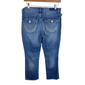 Rock‎ & Republic Kendall Medium Wash Angel Wing Embroidery Cropped Jeans Size 12 thumbnail 2