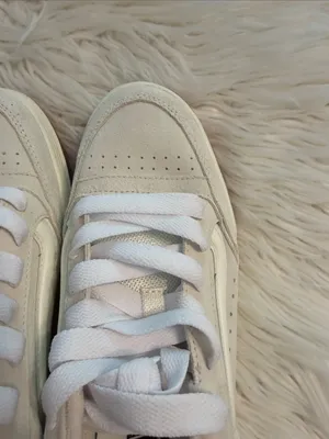 Vans Cream Suede Low-Top Sneakers with Gum Outsole size 8.5 man and 10 women’s thumbnail 11