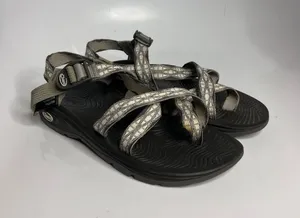 Chacos Z/Cloud 2 Sandals Women 9 Gray Excellent Strappy Athletic Toe Loop Sandals thumbnail 1