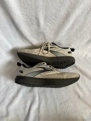 Brooks Womens Revel 6 Size 8.5 B Neutral Black White Running Trainer thumbnail 5