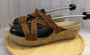 Crocs Womens 9 Brown A Leigh Strappy Cork Wedge Slip On Sandals thumbnail 1
