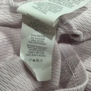 Aerie Light Purple Cropped Short Sleeve Shirt Women’s Medium thumbnail 3