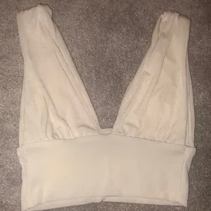 Amazon Plunge Crop Top thumbnail 4