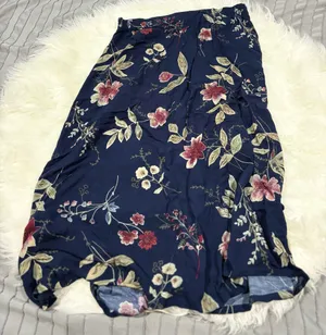 Sag Harbor Blue Floral Skirt thumbnail 4