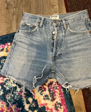 Agolde feel good shorts size 24 thumbnail 1