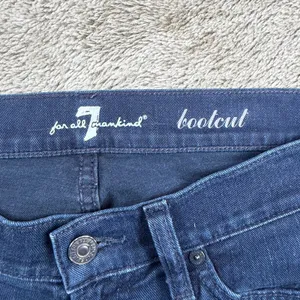 7 For All Mankind Bootcut Jean's Women's 29 thumbnail 3