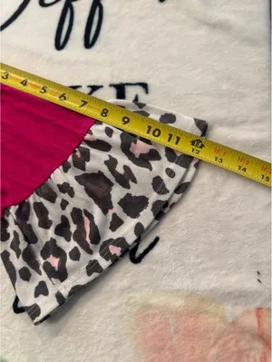 Fantastic Fawn Animal Print Fashion Top, Size M thumbnail 7