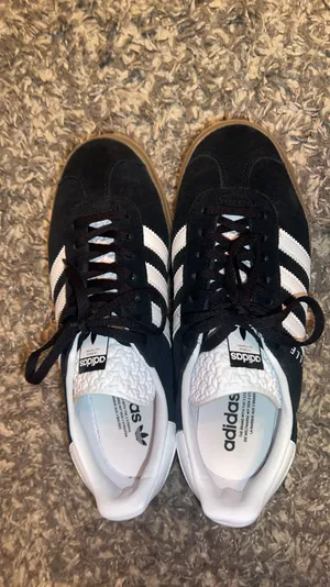 Adidas Gazelle Shoes thumbnail 2