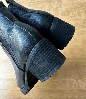 Jody Chelsea Boot, Black, Women’s Heeled Leather Booties, Size 9M thumbnail 13