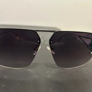 Sojos Black Aviator-Inspired Rimless Sunglasses thumbnail 7