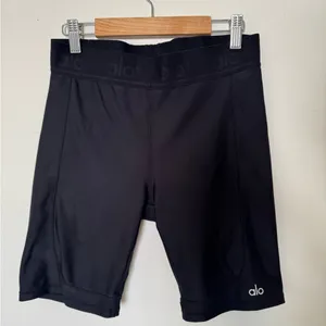 Alo Black Workout Shorts thumbnail 1