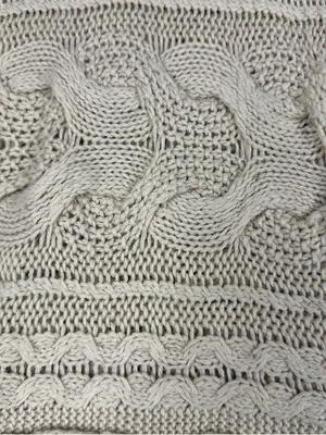 Kimchi Blue Urban Outfitters Sweater XS Cream Cable Knit Wool Blend Oversized thumbnail 3