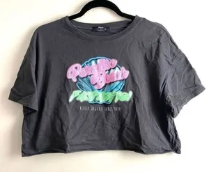 BERSHKA "Paradise Beach" Cropped‎ Tee Small thumbnail 1