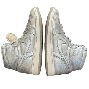 Jordan 1 Retro High OG‎ Metallic Silver FN6622-001 Womens 8 Sneakers thumbnail 6