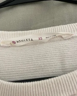 White/Cream Ribbed Crew Neck Sweater size XS or S thumbnail 2