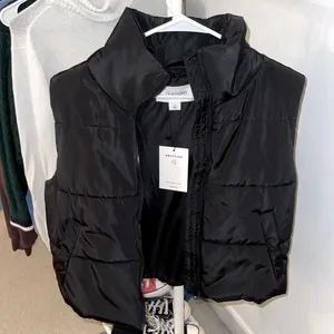 Puffer Jacket/Vest thumbnail 1