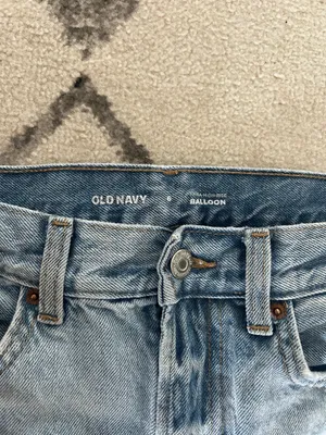 Old Navy Balloon Jeans thumbnail 2